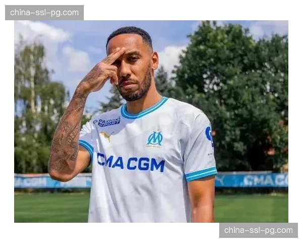 奥巴梅扬破门创纪录,马赛3-1胜梅斯 奥巴梅扬破门创纪录,马赛3-1胜梅斯